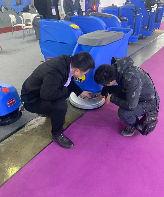 自贡小型电动洗地机是否适合用于环卫保洁